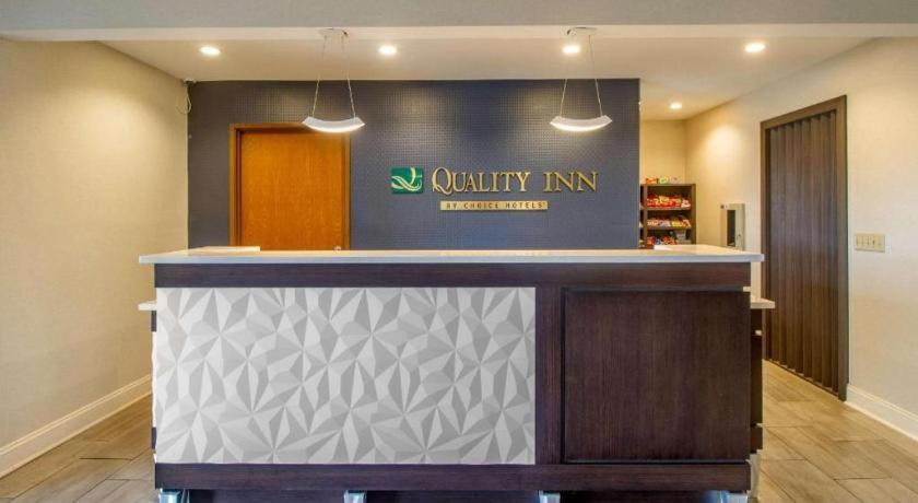 Quality Inn Danville Buitenkant foto